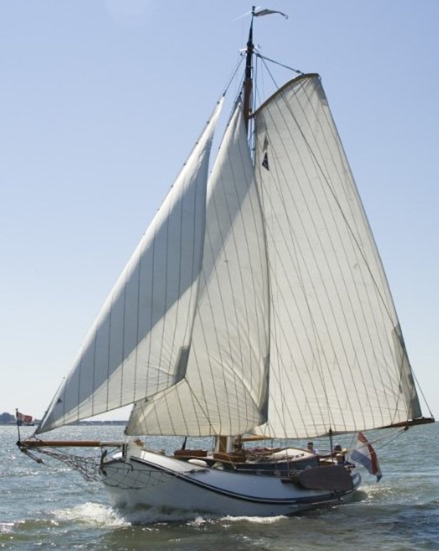 Lemsteraak mieten und Segeln auf einem traditionellen friesischen Segelschiff